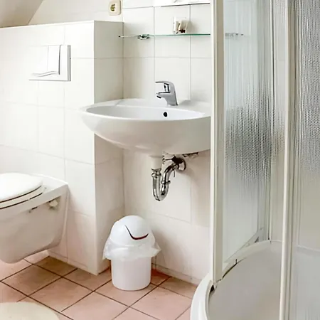 Ferienhaus Altenkirchen بيت للعطل *