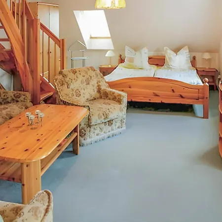 Ferienhaus Altenkirchen بيت للعطل *